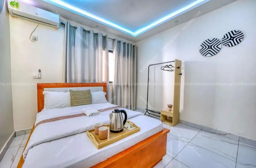 Chambre à Bonapriso, 1 chambre